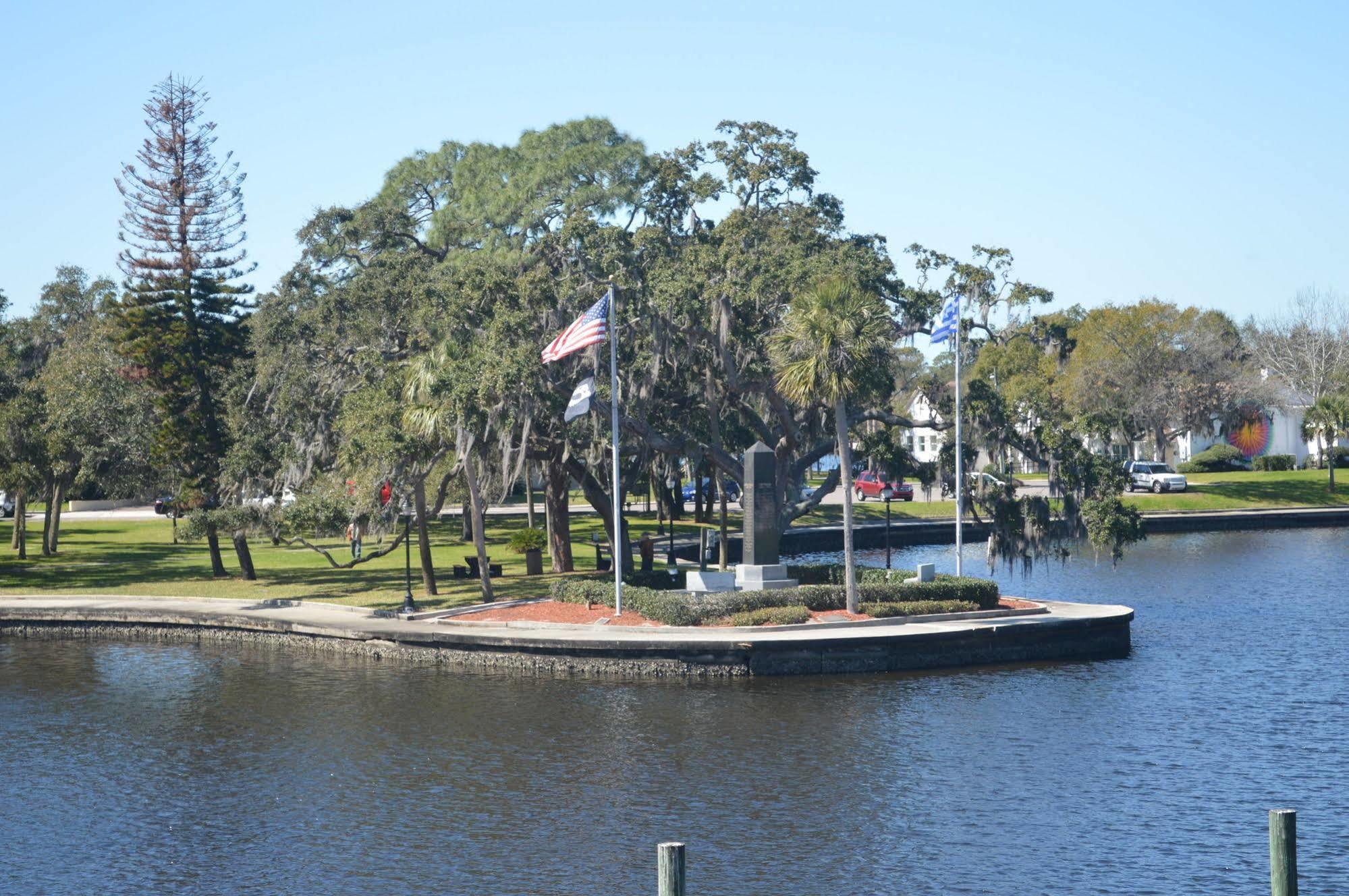 Tarpon Inn Tarpon Springs Eksteriør bilde